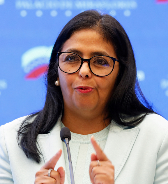 भेनेजुएलाकी उपराष्ट्रपतिद्वारा राष्ट्रपति मादुरो दम्पतीको जीवित रहेको प्रमाण माग