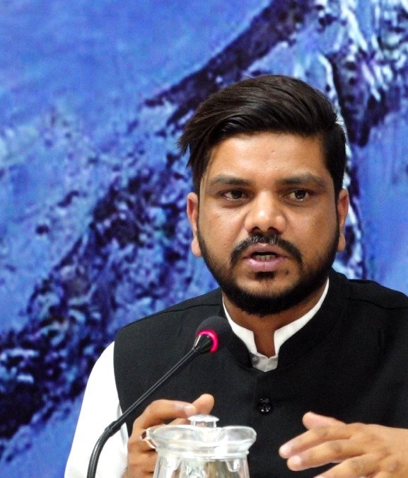 बालश्रममुक्त अभियानमा १३ स्थानीय तह सम्मानित, श्रमिकमैत्री ६ उद्योग र ७ उद्यमीलाई राष्ट्रिय सम्मान