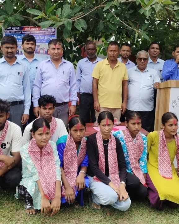 एसईईमा उत्तीर्ण विद्यार्थीलाई सम्मान