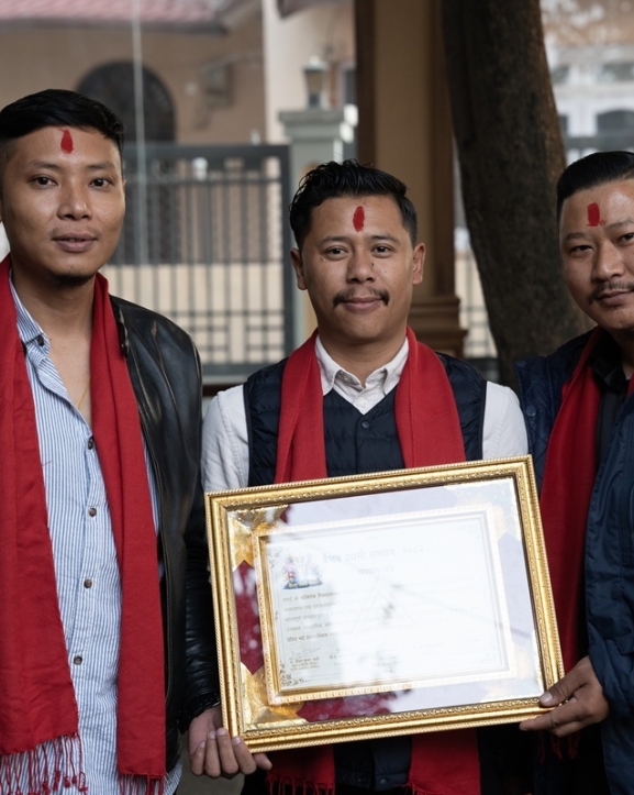 वैभव उद्यमी सम्मानबाट भकारी विजनेस हाउस र पोलिटेक रिसाइकल सम्मानित