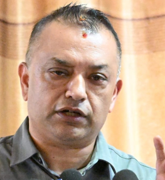 अब नयाँ पोलिटिकल एड्भेन्चर नेपालले थेग्न नसक्ने गगन थापाको दाबी