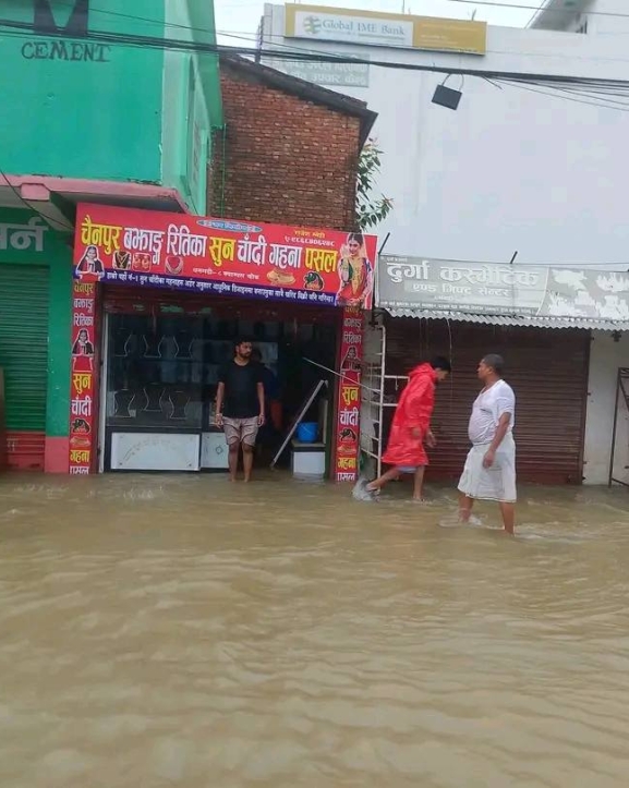 लगातारको वर्षापछि धनगढीलगायत आसपासका क्षेत्र जलमग्न