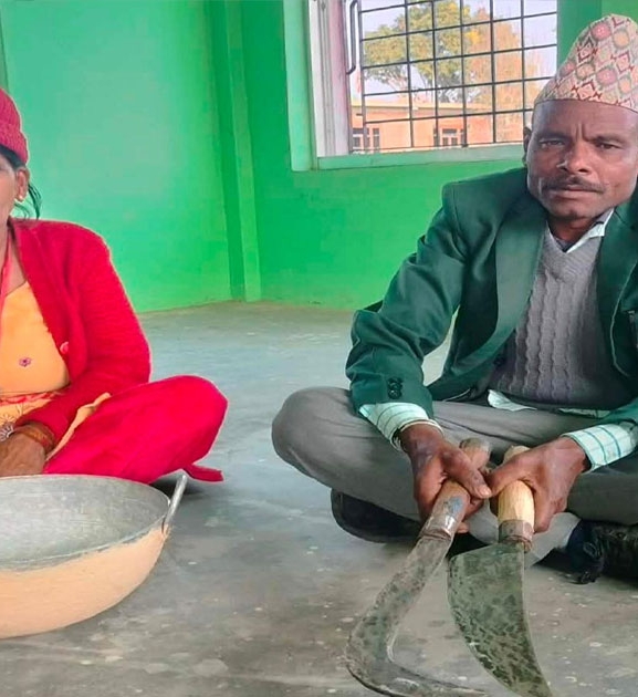 आरनको भरमा लुहार दम्पतीको जीविका