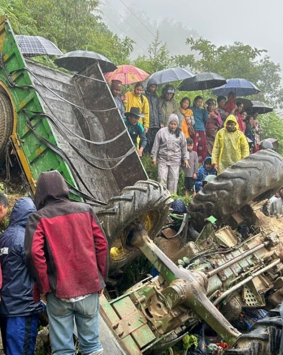 भोजपुरमा ट्याक्टर दुर्घटना, दुईको मृत्यु, चार घाइते