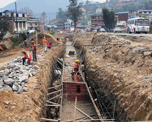 अरनिको राजमार्ग विस्तार : जग्गा अधिग्रहण र सम्पदा व्यवस्थापनमा समस्या