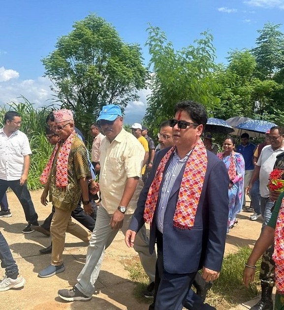 उद्योगमन्त्रीद्वारा हेटौँडा सिमेन्ट उद्योग र मयुरधाप औद्योगिक क्षेत्रको अवलोकन