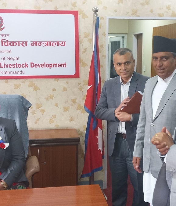 कृषिमन्त्री चौधरीद्वारा पदभार ग्रहण