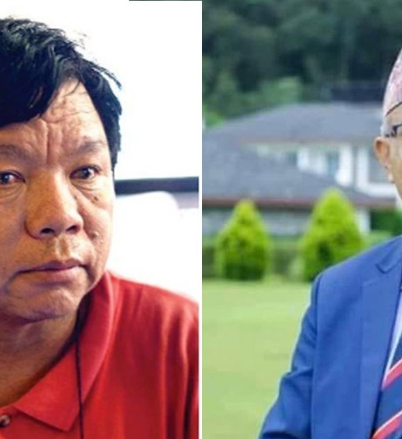 फुटपाथमा पुस्तक बिक्री नगर्न महावीर पुनलाई पोखराका मेयर आचार्यको आग्रह