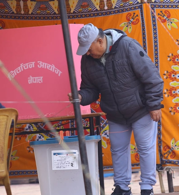 काठमाडौँमा शान्तिपूर्ण रूपमा मतदान जारी