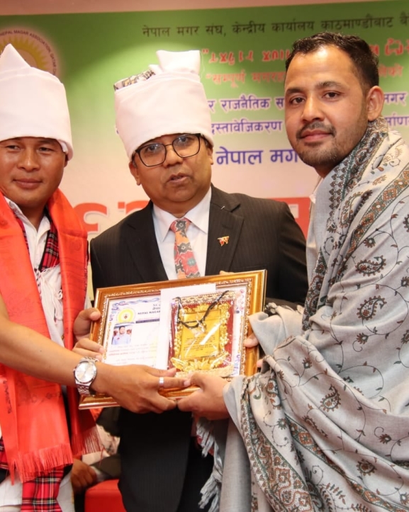 नगदसहित पत्रकार सुनार कतारमा सम्मानित