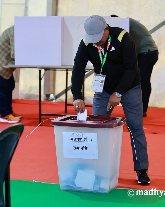 कांग्रेस महाधिवेशन : दिउँसो साढे २ बजेसम्म ३ हजार ७५४ मत खस्यो