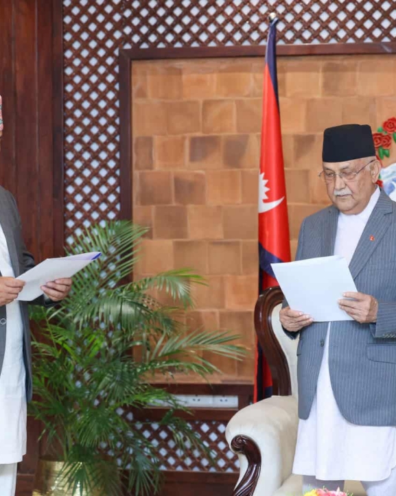 त्रिविका उपकुलपतिले लिए शपथ