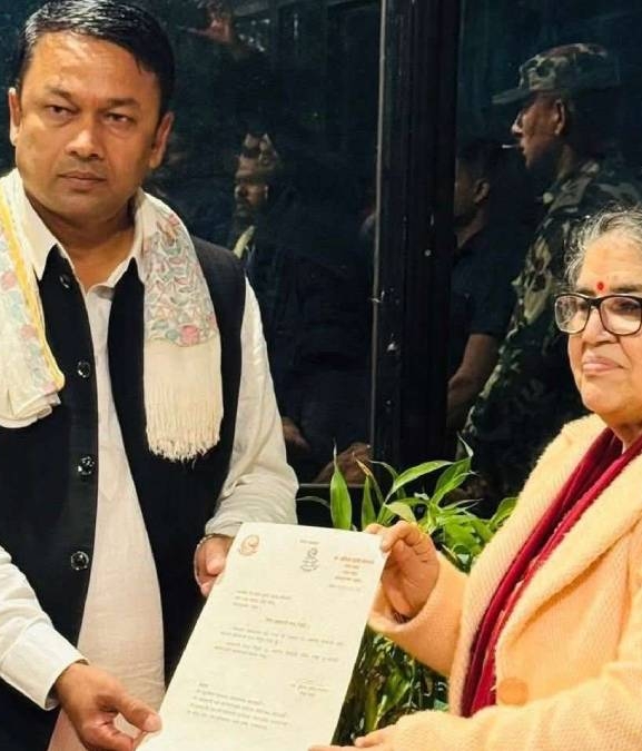 मुख्यमन्त्रीको शपथमा भद्दा मजाक