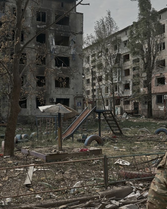 रूसको निरन्तर आक्रमणले युक्रेनमा संकट