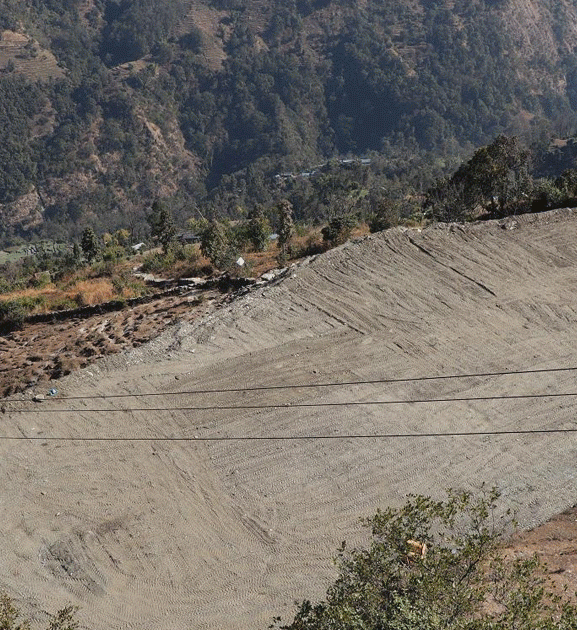 अन्नपूर्णको भुवाने देउरालीमा पाखो सम्माएर खेलमैदान निर्माण