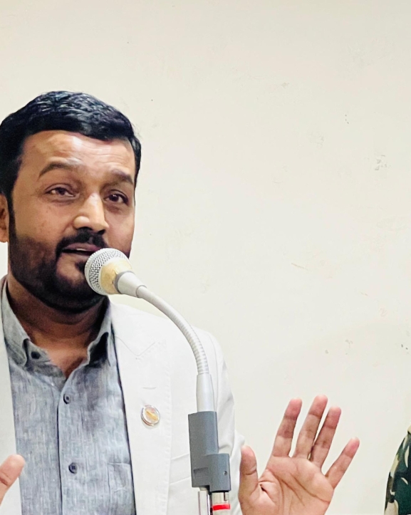 नागरिकलाई सुशासनको प्रत्याभूति दिलाउने गरी काम गर्न मन्त्री यादवको निर्देशन