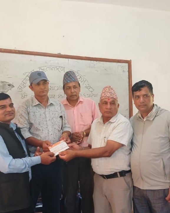 विद्यालयलाई अक्षयकोष रकम हस्तान्तरण