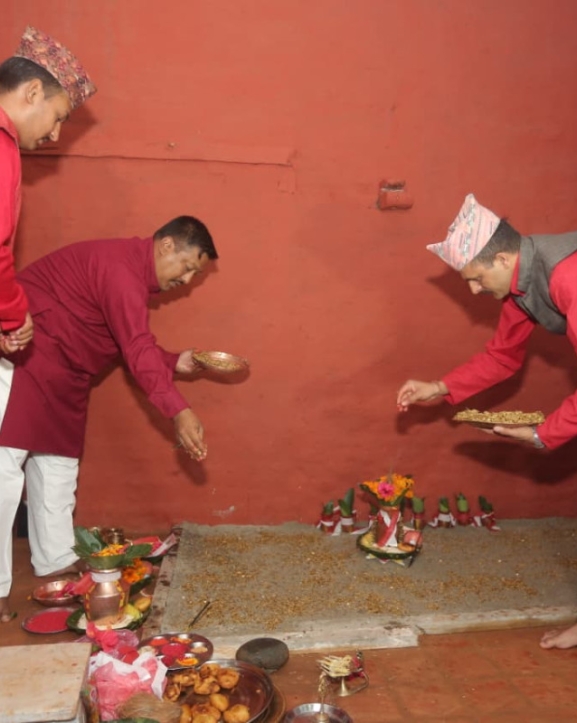 दसैं घरमा राखियो जमरा 