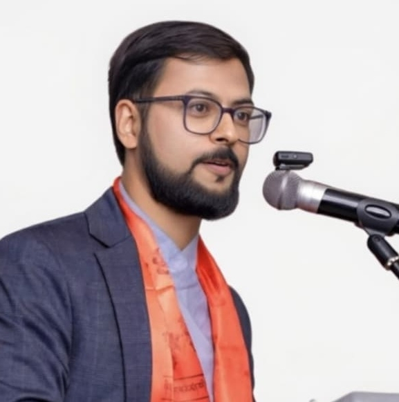 कविता- राजनेता : नयाँ र पुरानो