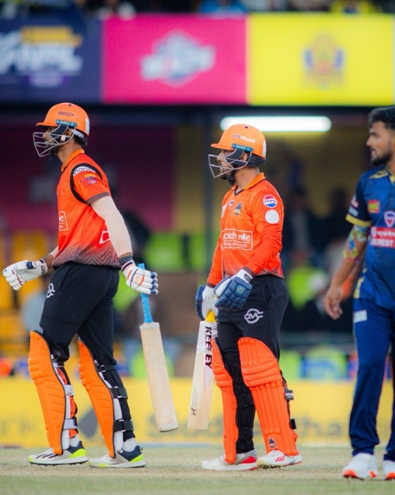 चितवनले विराटनगरलाई दियो १७५ रनको लक्ष्य