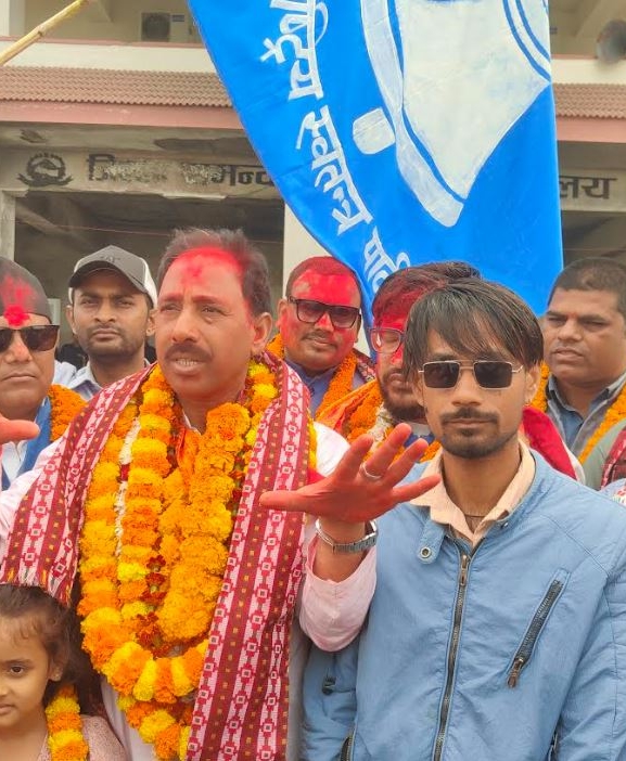 रास्वपाको लहर : नवलपरासीका दुवै सिट कब्जा