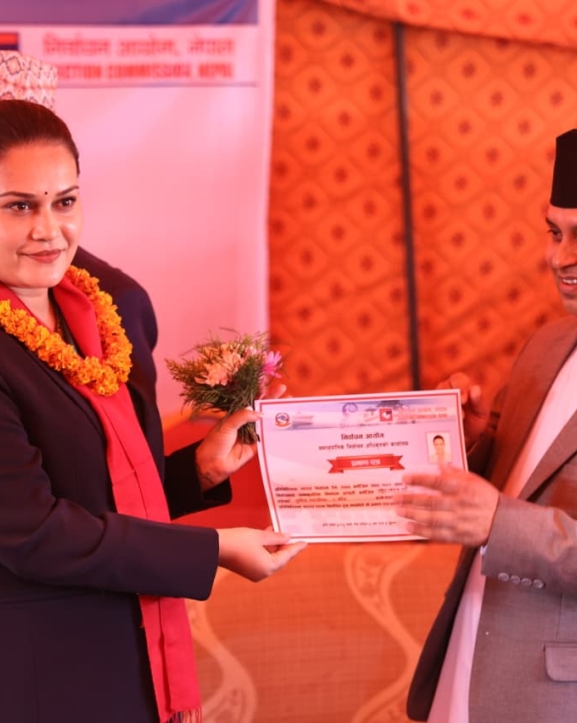 समानुपातिक सांसदले पाए प्रमाणपत्र (तस्वीरहरू)