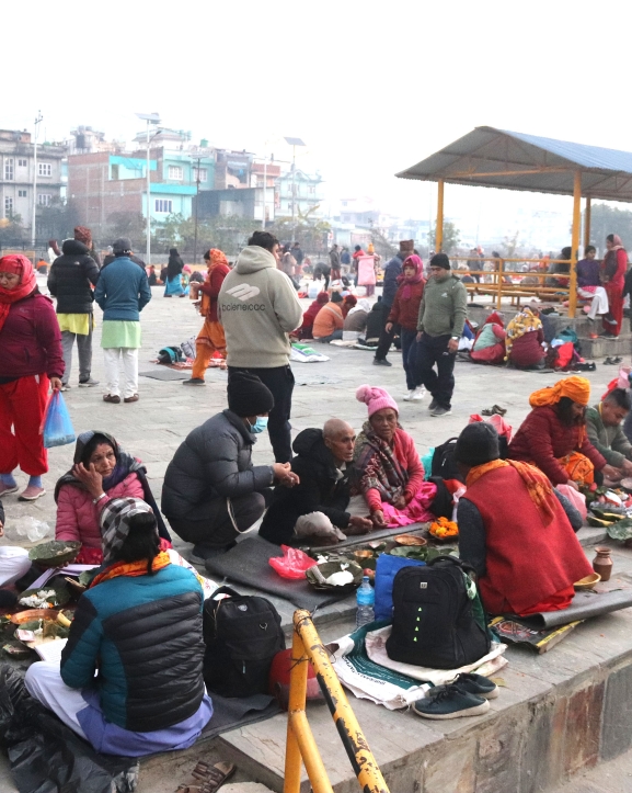 आज सोमबारे औँशी, बिहानै नबोली स्नान गरिँदै