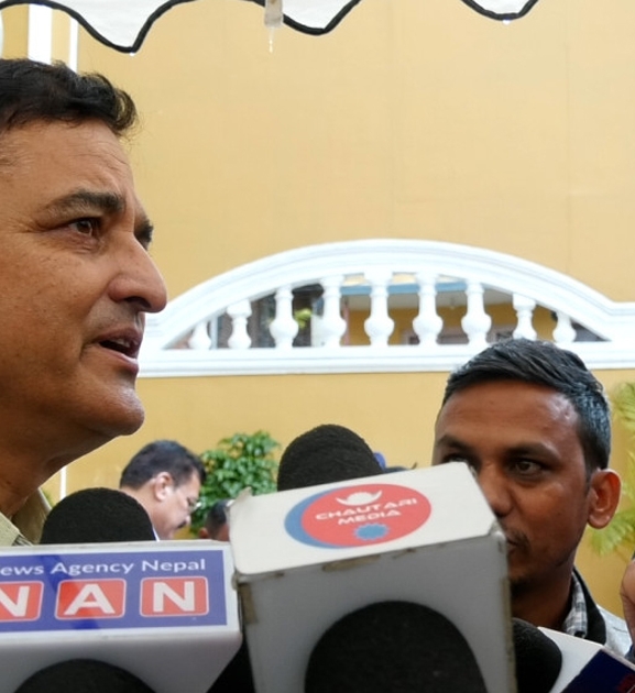 ओलीले नेतृत्वबाट बिदा लिनुपर्ने प्रस्ताव केन्द्रीय कमिटीले स्वीकार गरेन : योगेश भट्टराई