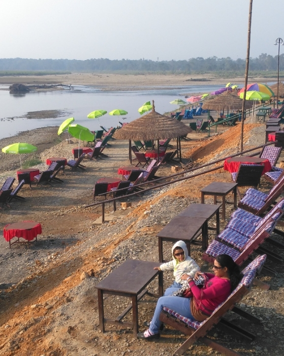 पर्यटकीय याममा सौराहाका होटलमा बुकिङ रद्द