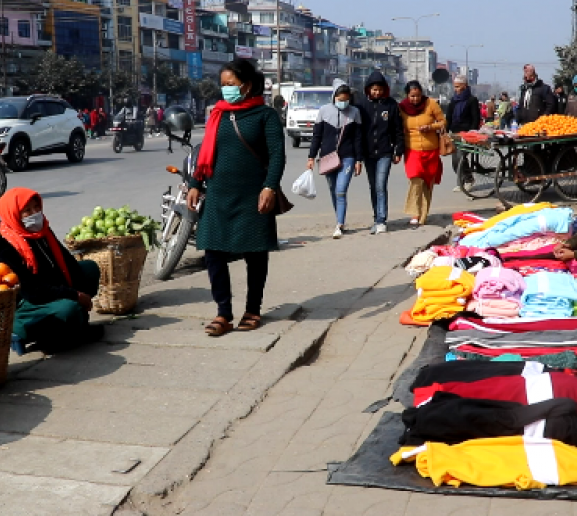 जो फुटपाथबाट लखेटिए : काम उही, ढंग फरक  