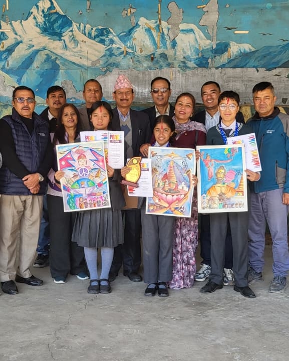 लायन्स क्लब अफ काठमाडौं नेपालयाद्वारा 'पिस पोस्टर प्रतियोगिता'का विजेतालाई पुरस्कार वितरण
