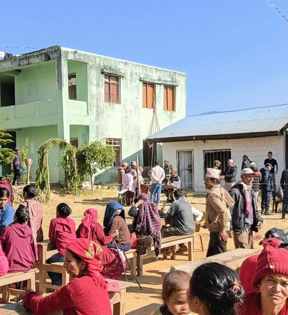 सेनाको नि:शुल्क स्वास्थ्य शिविरमार्फत ४४३ जनाले पाए सेवा