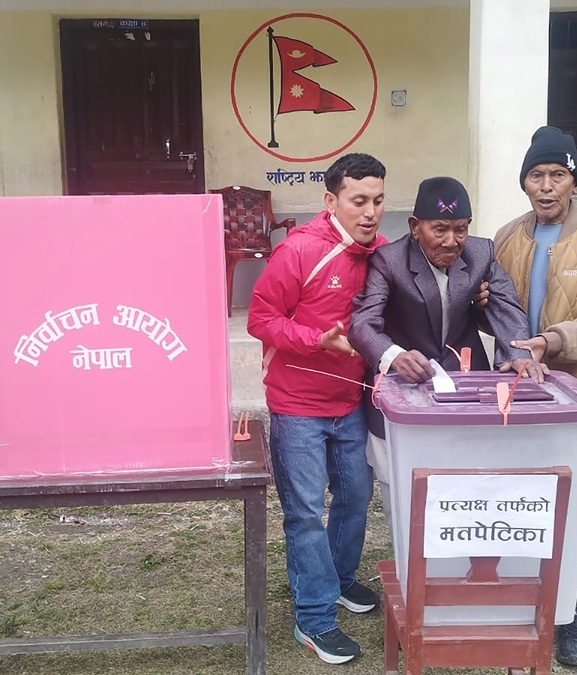 देशभर १२ बजेसम्म १८ प्रतिशत मत खस्यो