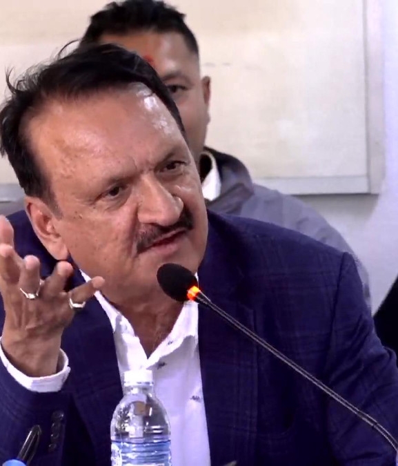 घरजग्गामा अनावश्यकरुपमा धेरै लगानी भइसकेको छ, अब प्रोत्साहन गर्नुहुन्न : महत