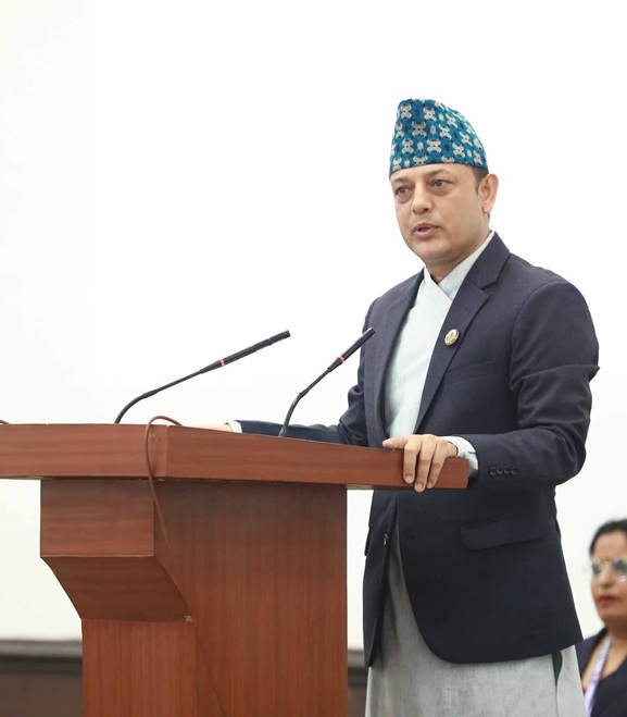 सांसदका काम र व्यवहार जनताले नियालिरहेका हुन्छन् : सभामुख