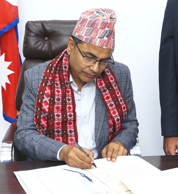 विपद् व्यवस्थापन प्राधिकरणका नवनियुक्त कार्यकारी प्रमुख उप्रेतीले सम्हाले जिम्मेवारी