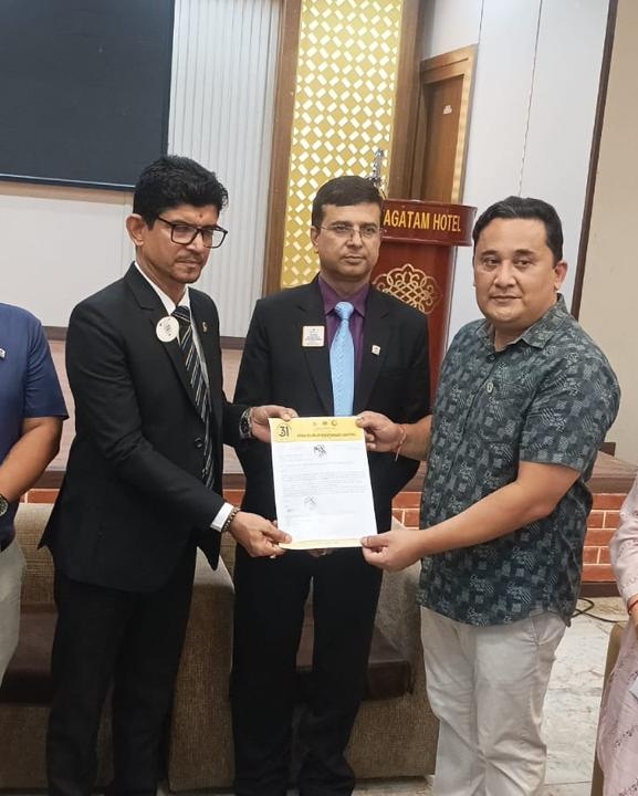 लायन्स क्लब अफ विराटनगर सेन्ट्रलद्वारा विपद् कोषमा १ लाख ५१ हजार सहयोग