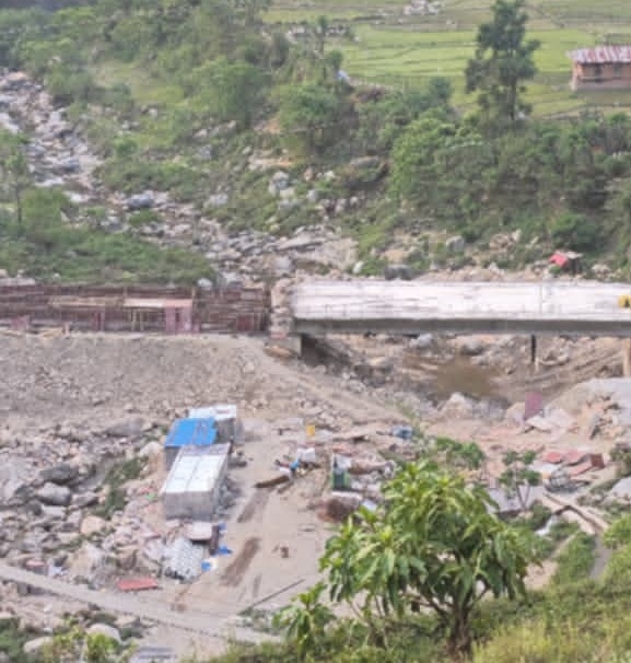तिल्चा खोलामा मोटरेबल पुल निर्माण अन्तिम चरणमा