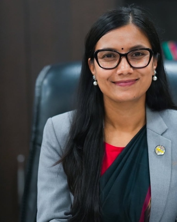 आमालाई ६ महिना, बुबालाई ४२ दिन तलबसहितको सुत्केरी बिदा प्रस्ताव