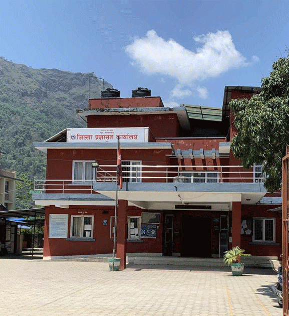 तनहुँ जिल्ला प्रशासन: तीन महिनामा एक करोड राजस्व संकलन, ४३४ गुनासा फर्छ्यौट
