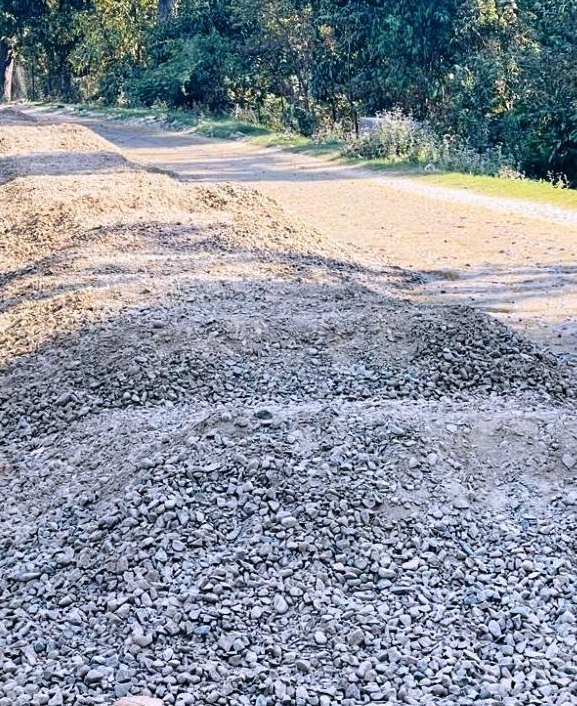 अत्तरिया–भ्यागुतेपानी सडक स्तरोन्नति गरिँदै
