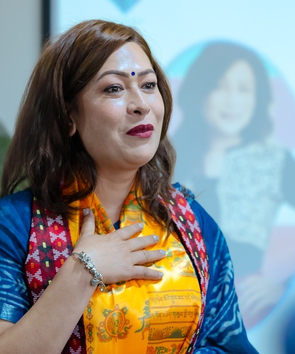 संसद्‍मा पहिलो ट्रान्सजेन्डर महिला