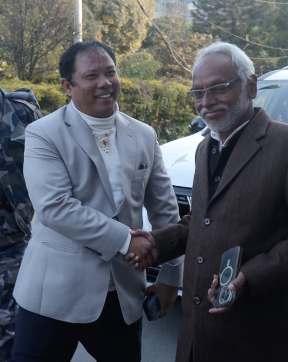 सबै निर्वाचन क्षेत्रमा उम्मेदवारी दिन्छौं : रेशम चौधरी