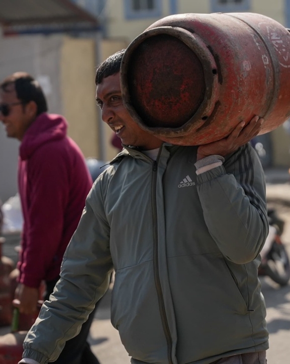 शुक्रबारदेखि आधा सिलिन्डर ग्यास बिक्री गरिने