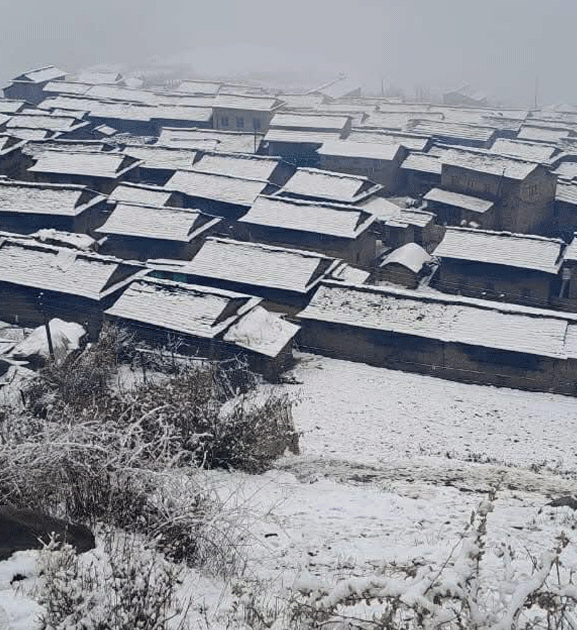 म्याग्दीको गुर्जा र घोडेपानीमा हिमपात