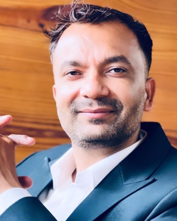 बिजन दुवाडीको सञ्चार यात्रा