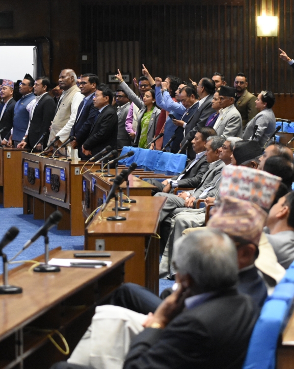 प्रतिनिधिसभाको बैठक भोलिसम्मका लागि स्थगित