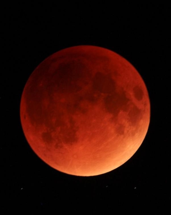 मंगलबार ग्रस्तोदितखण्डग्रास चन्द्रग्रहण