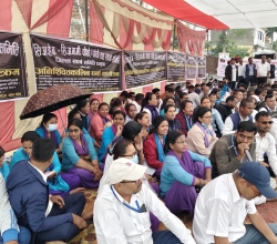 मधेश प्रदेशका १ हजार ८ सय बढी स्वास्थ्यकर्मी आन्दोलनमा