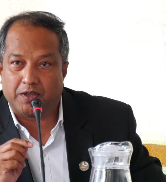 ग्यास आपूर्तिमा कृष्णभीरको पहिरो मुख्य अवरोध भएको मन्त्री साहको दाबी 